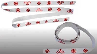 Jednostranne vyšívaný opasok s výšivkami Zasiate pole, Rožaňa a Kolovrat