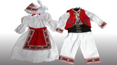 Detské ľudové oblečenie na krst