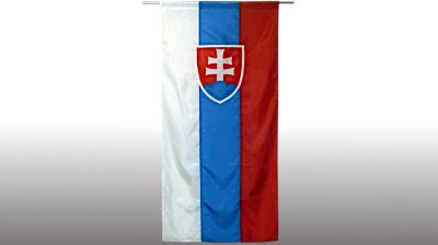 Koruhva Slovenska, materiál pe60